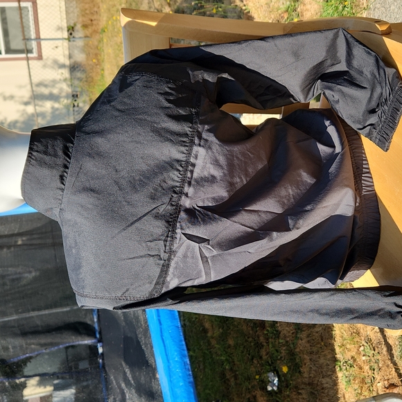 Nike unisex winter jacket Color Black size M - Picture 8 of 10